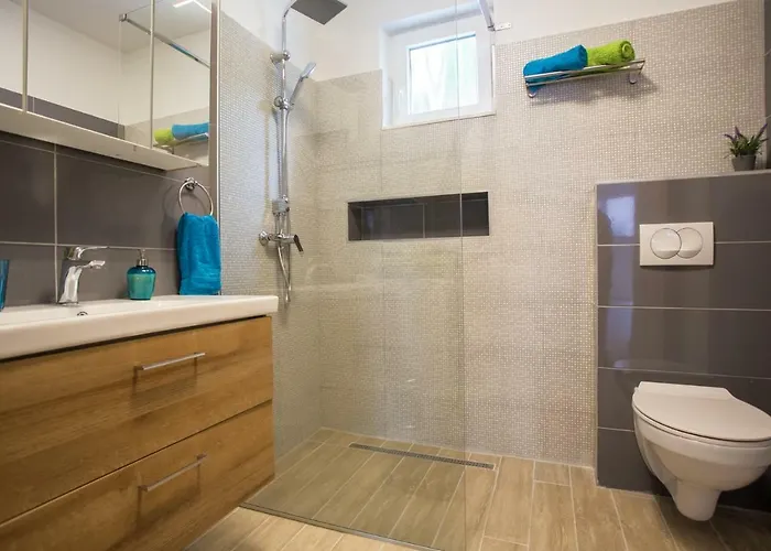 Cozy Coastal Gama דירה